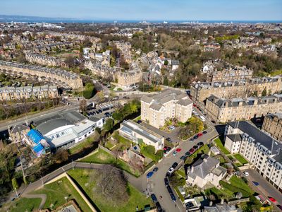 Property Image for 30 Roseburn Place, Edinburgh, EH12 5NX