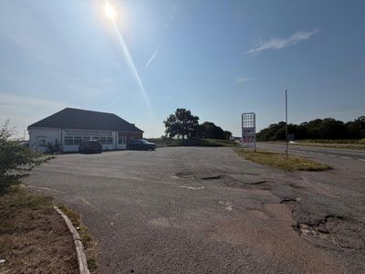 Property Image for Roadside Truck Stop & Cafe, A1 (M), Spital Road, Blyth, Worksop, Nottinghamshire, S81 8EL