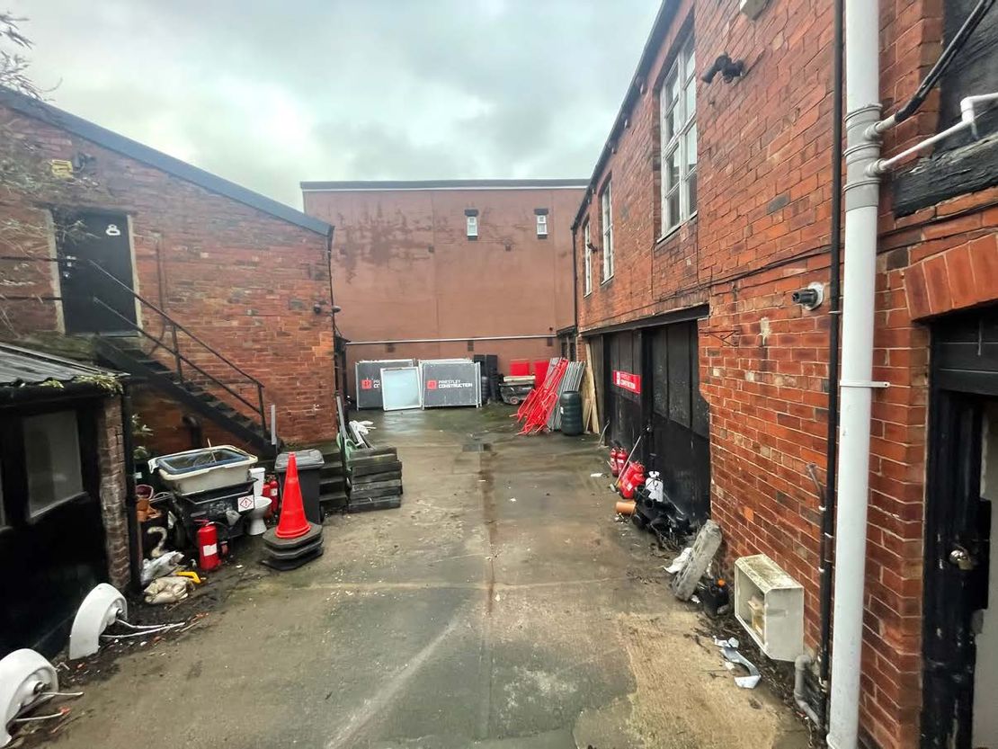 The Courtyard, Cleveleys Street, Holbeck, Leeds, LS11 0AF