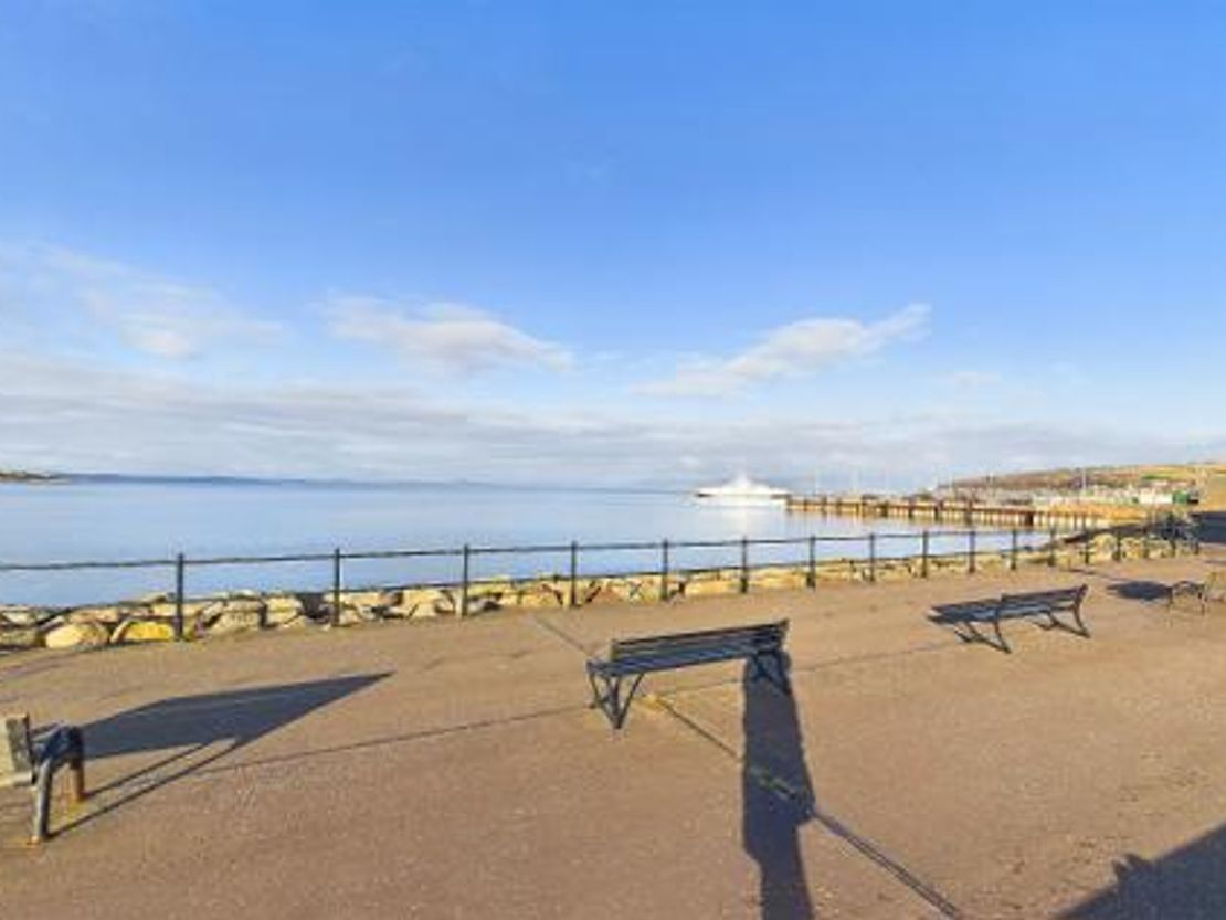 28 Bath Street, Largs, North Ayrshire, KA30 8BL