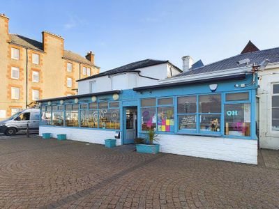 Property Image for 28 Bath Street, Largs, North Ayrshire, KA30 8BL