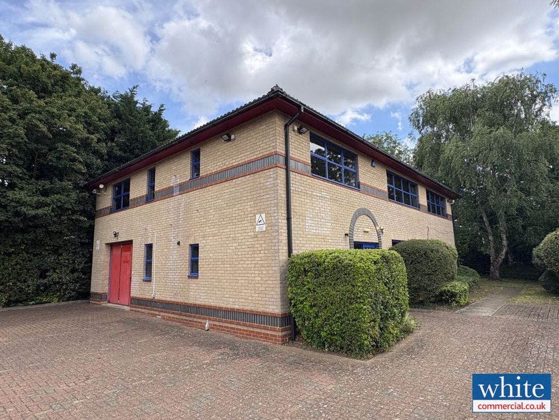 Faraday House, 7 Landscape Close, Weston-on-the-Green, Bicester, OX25 3SX