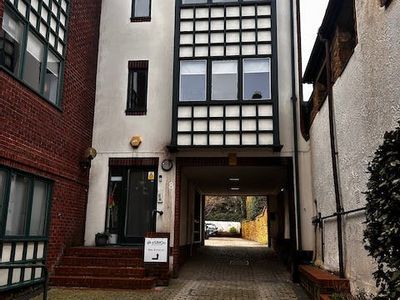 Property Image for No 8 Guardian House, 8 North Bar Street, Banbury, OX16 0TB