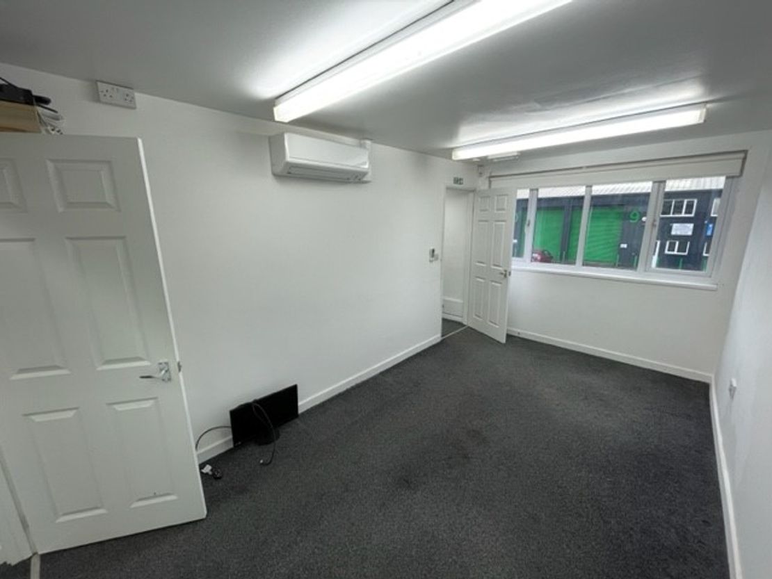 2 Bredhurst Business Park, Westfield Sole Road, Boxley, Maidstone, Kent, ME14 3EH
