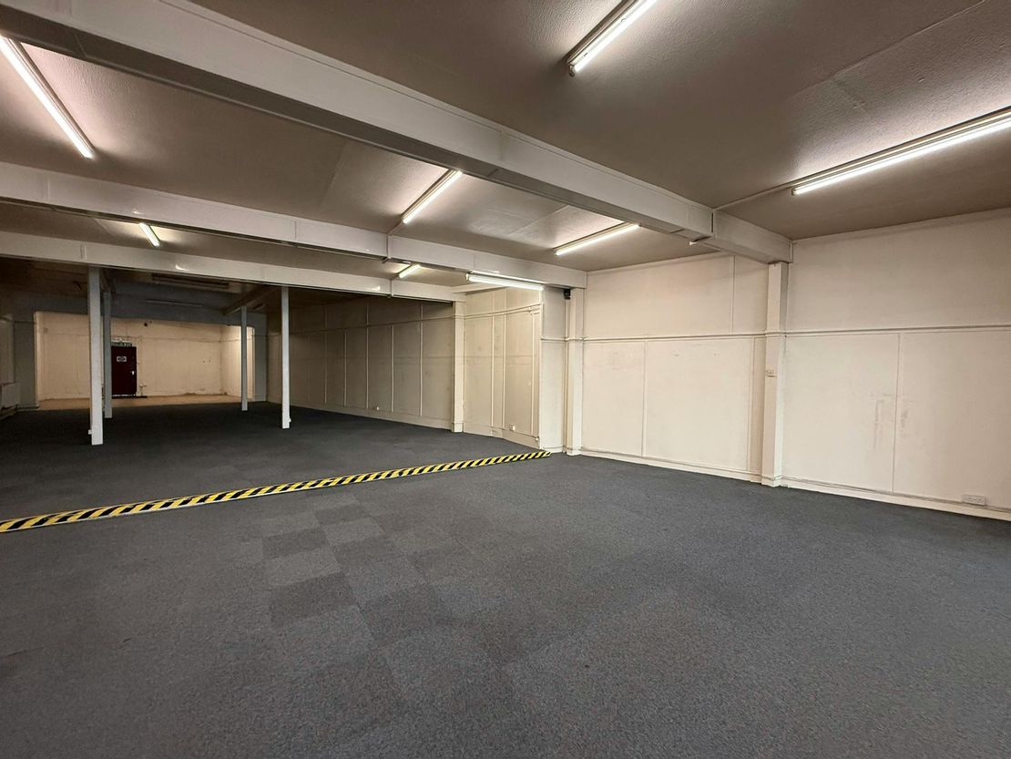 131 High Street, Staines-upon-Thames, TW18 4PD