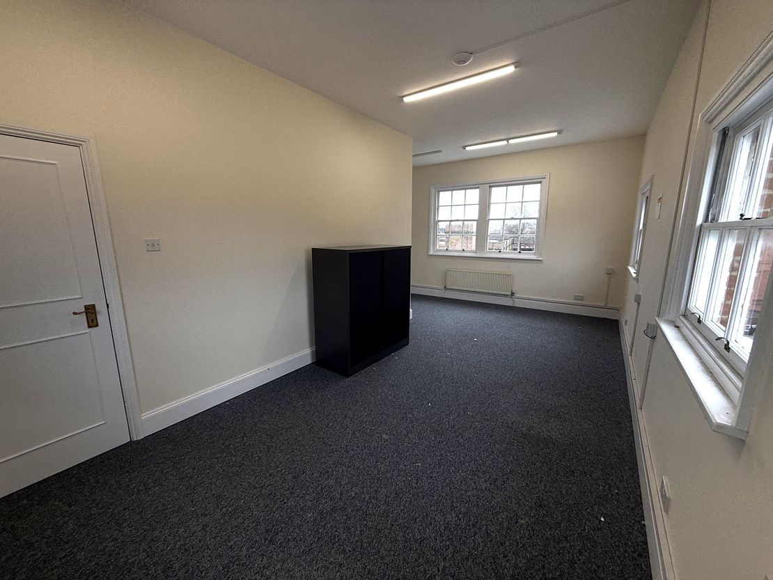 Suite 6 Festival House, Festival House 39 Oxford Street, Newbury, Berkshire, RG14 1JG