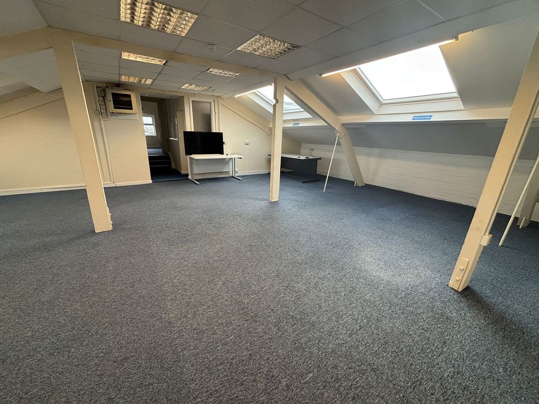 Unit T2, The Millhouse Centre, Mill Road, Totton, Southampton, Hampshire, SO40 3AE