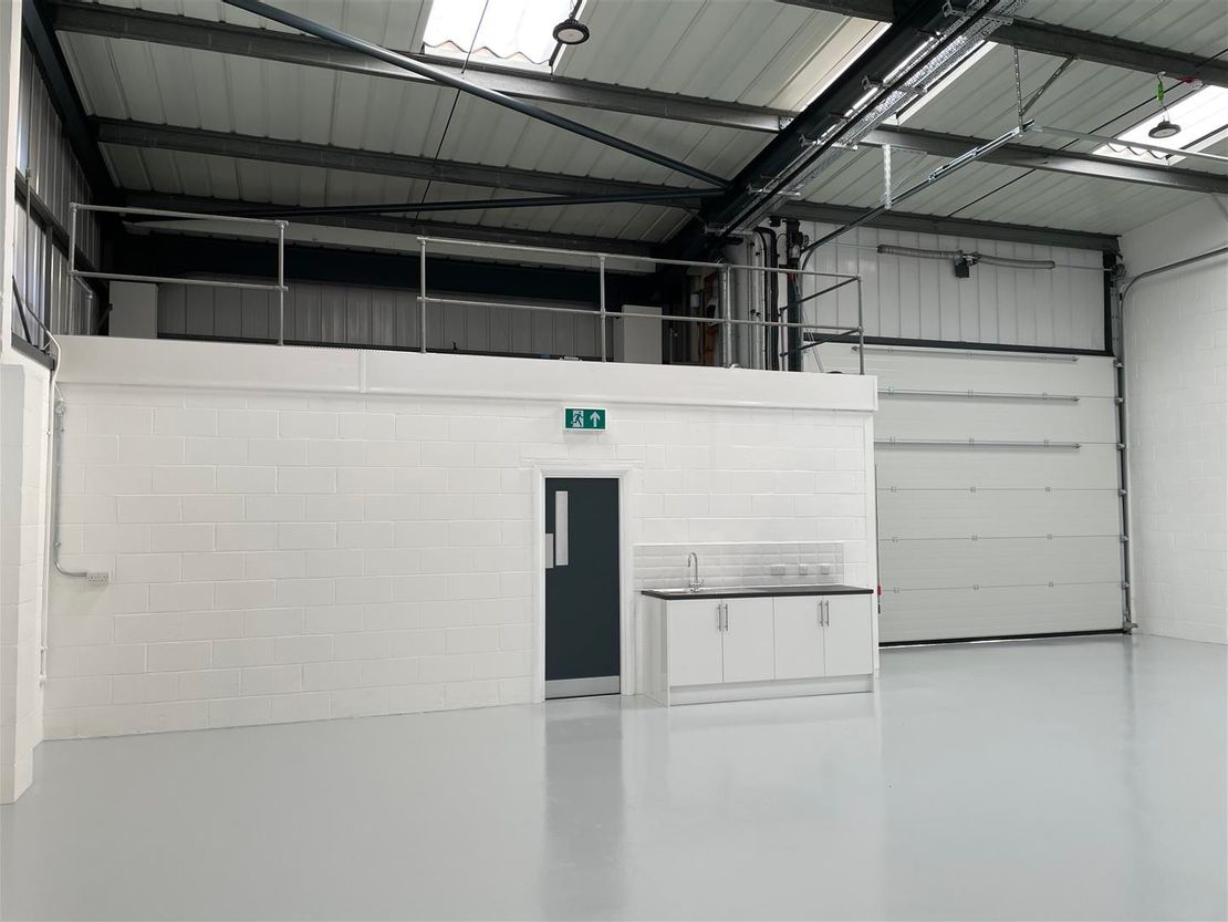 Unit G3, Railway Triangle, Walton Road, Portsmouth, Hampshire, PO6 1TQ