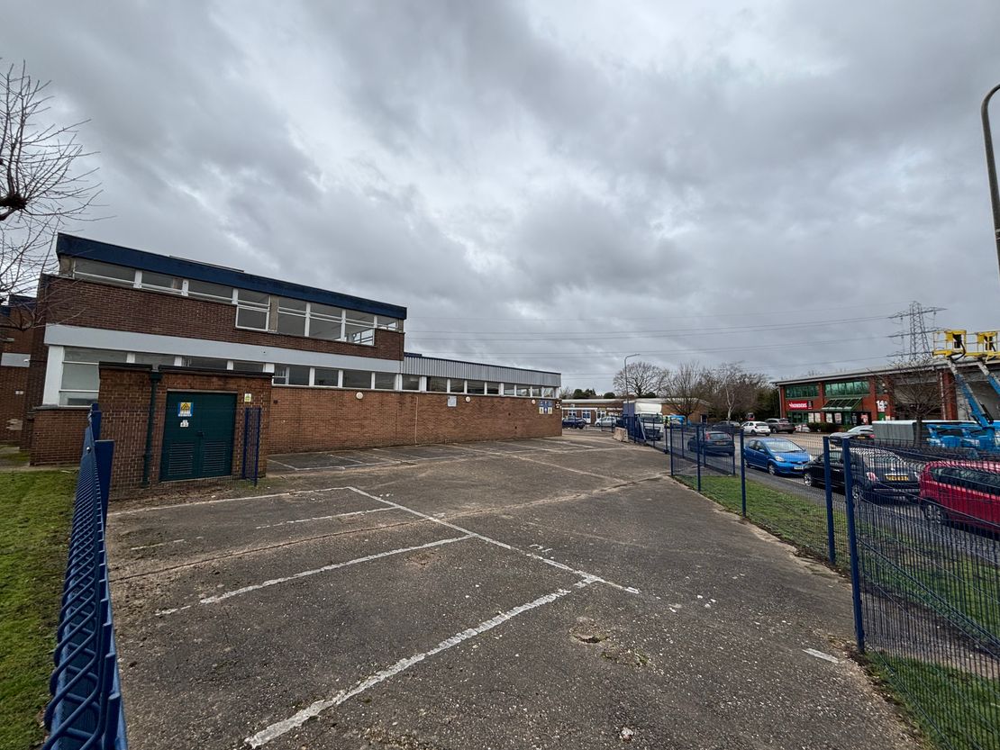 Unit 18 Wates Way Industrial Estate, Wates Way, Mitcham, CR4 4HR
