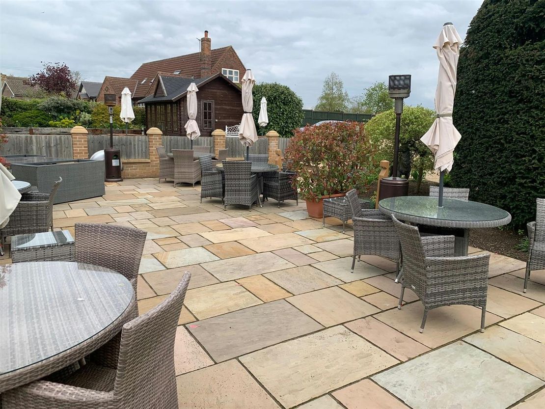 Houblon Arms Oasby, Grantham NG32 3NB