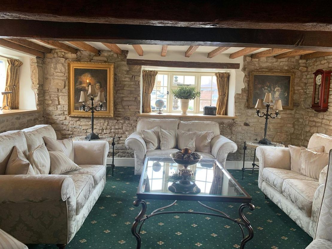 Houblon Arms Oasby, Grantham NG32 3NB