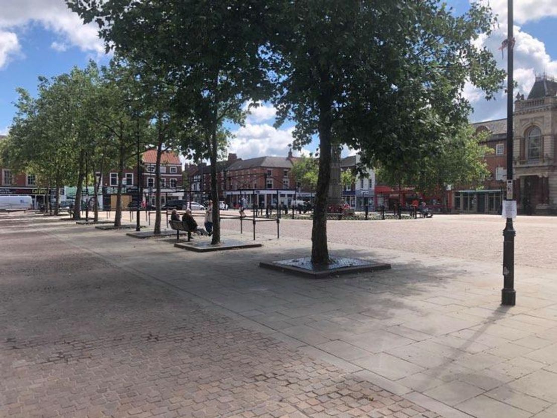 28 The Square, Retford, Notts DN22 6DQ