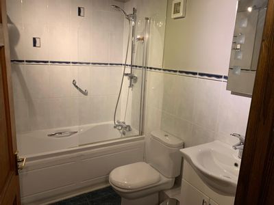 Property Image for The Cross Swords Inn - The Square, Skillington, NG33 5HB