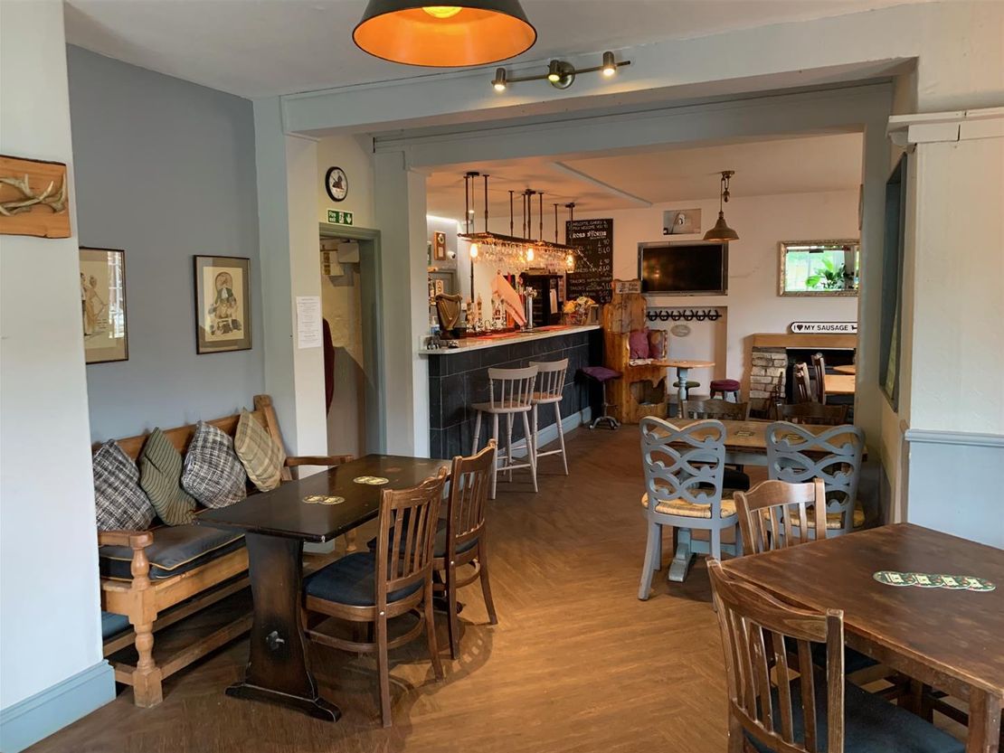 The Cross Swords Inn - The Square, Skillington, NG33 5HB