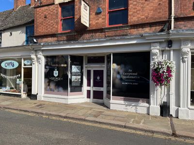Property Image for 7 Market Place, Oakham LE15 6DT