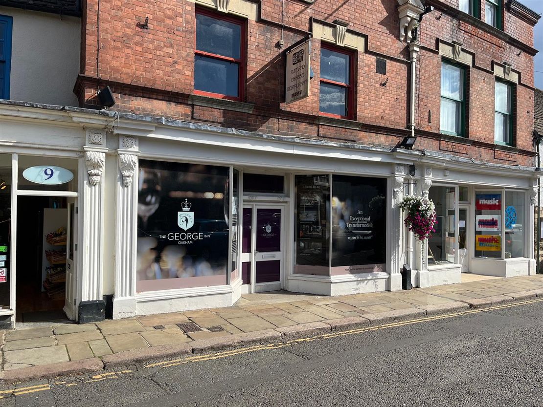 7 Market Place, Oakham LE15 6DT