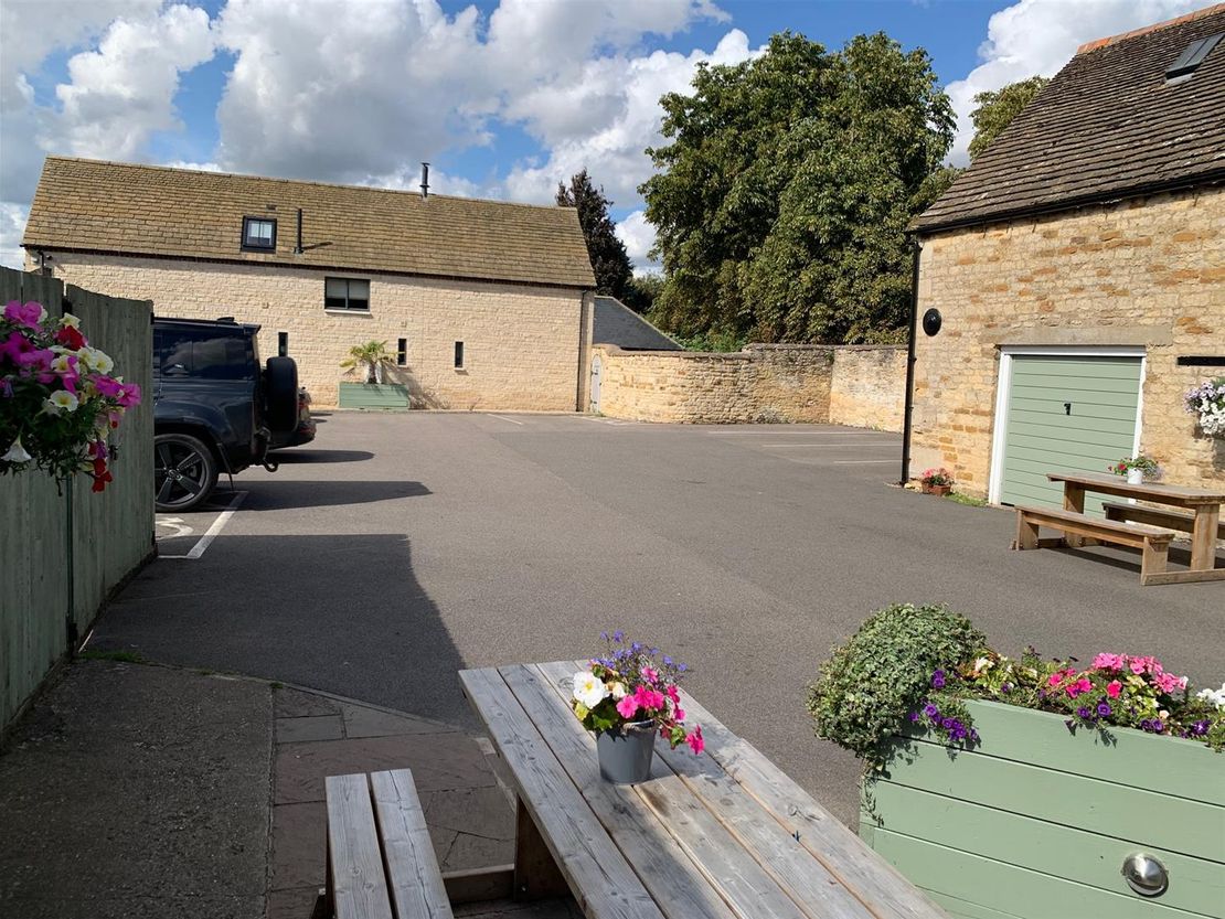 The Fox, 1 Pinfold Lane, North Luffenham LE15 8LE