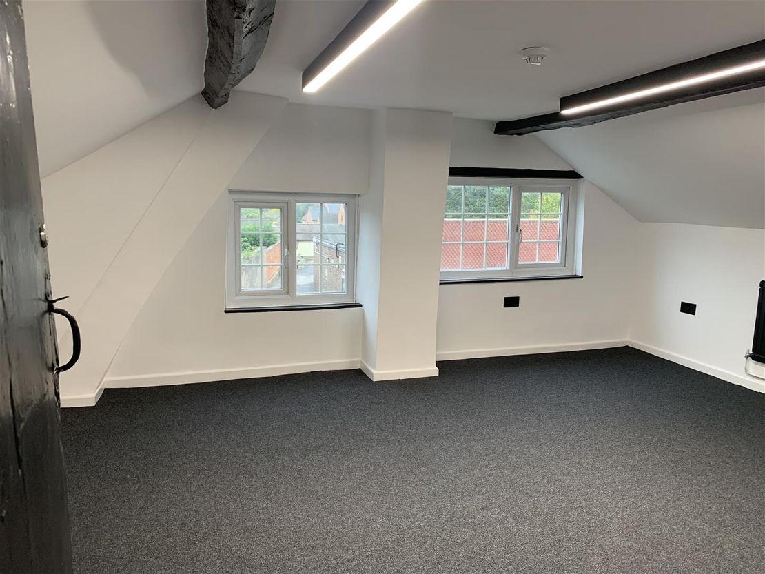 A range of serviced offices To Let - 28a Market Place, Kegworth DE74 2EE