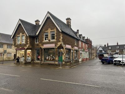 Property Image for 2 Market Place, Oakham, LE15 6DT