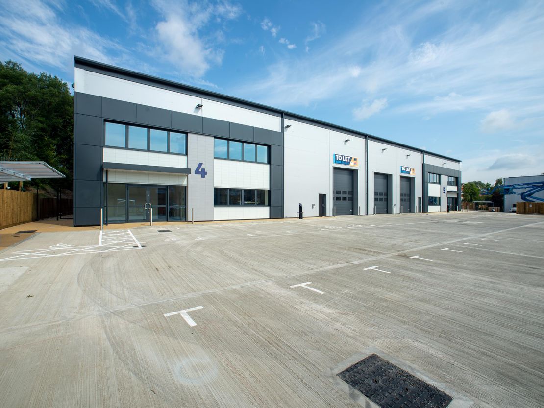 Unit 4 Millars Business Park Fishponds Close, Wokingham RG41 2QA