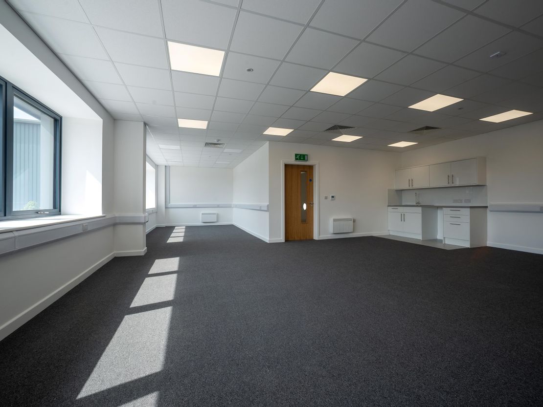 Unit 4 Millars Business Park Fishponds Close, Wokingham RG41 2QA