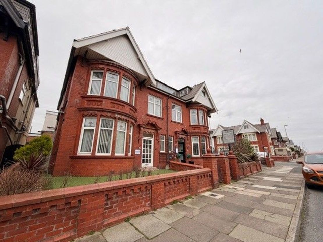 The Beaucliffe Continental & The Beaucliffe Hotel, 20-22 Holmfield Road, Blackpool, FY2