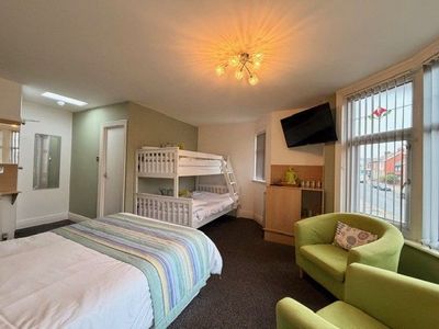 Property Image for The Beaucliffe Continental & The Beaucliffe Hotel, 20-22 Holmfield Road, Blackpool, FY2