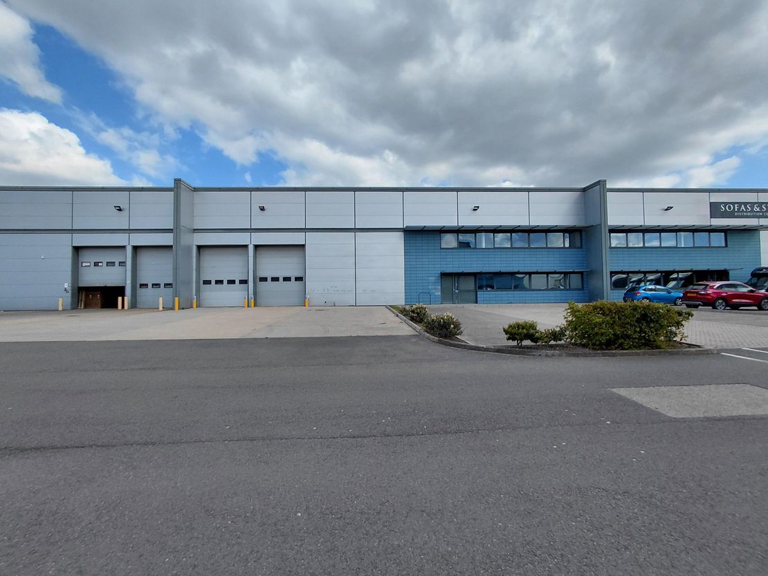 Unit 7, Dunfermline Court, Kingston, Milton Keynes, Buckinghamshire, MK10 0BY