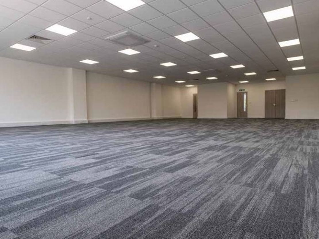Unit 7, Lakeside Business Village, Fleming Road, Chafford Hundred, Grays, Essex, RM16 6EW