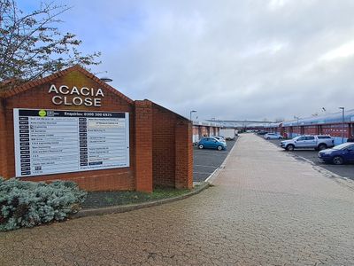 Property Image for Unit 1, Acacia Close, Cherrycourt Way, Leighton Buzzard, LU7 4QE