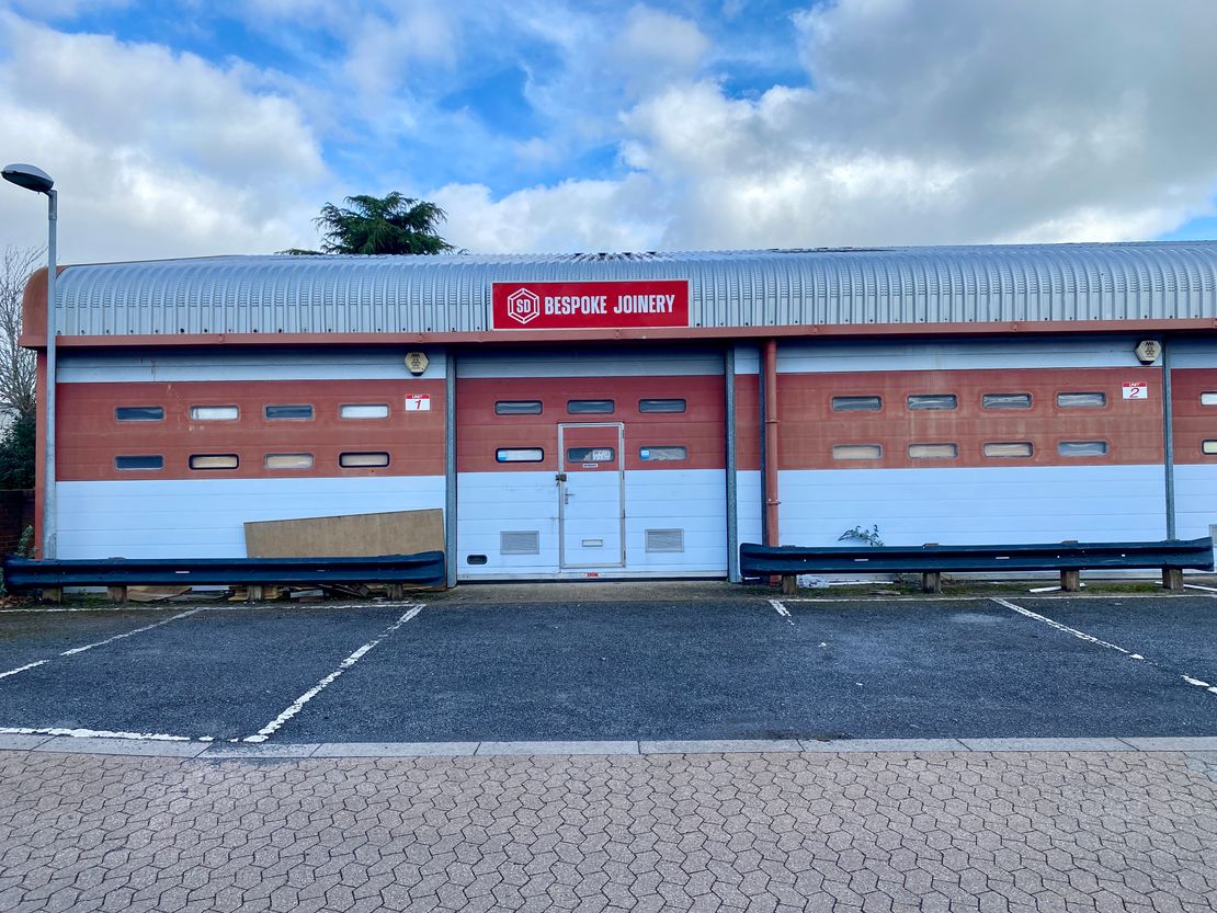 Unit 1, Acacia Close, Cherrycourt Way, Leighton Buzzard, LU7 4QE