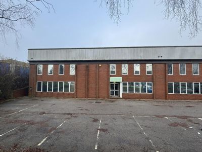 Property Image for 3 Hall Road, Maylands Wood Estate, Hemel Hempstead, HP2 7BH