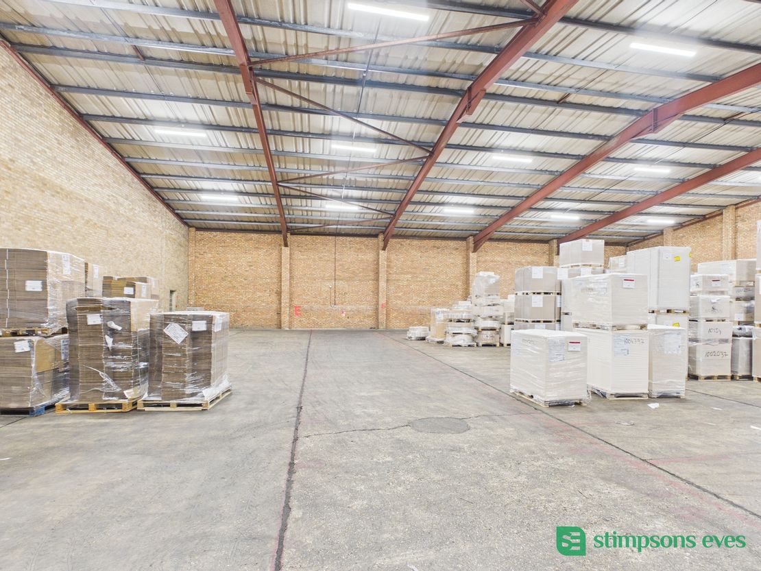 Unit 3 & 4, Ampthill Road, Bedford, Bedford, Bedfordshire, MK42 9JP