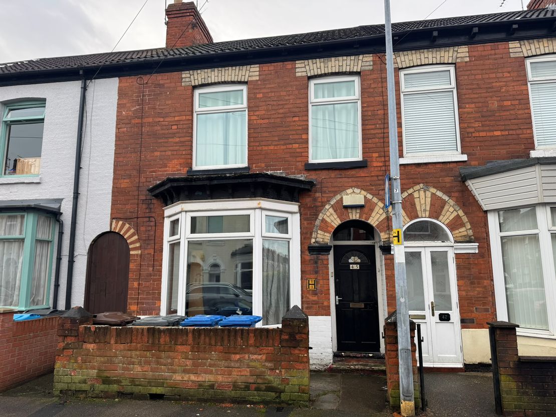 YUPELET PORTFOLIO, HULL