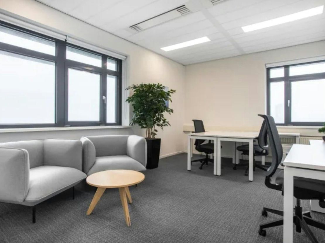 Chester Business Park, Regus House, Herons Way, Caer, CH4 9QR