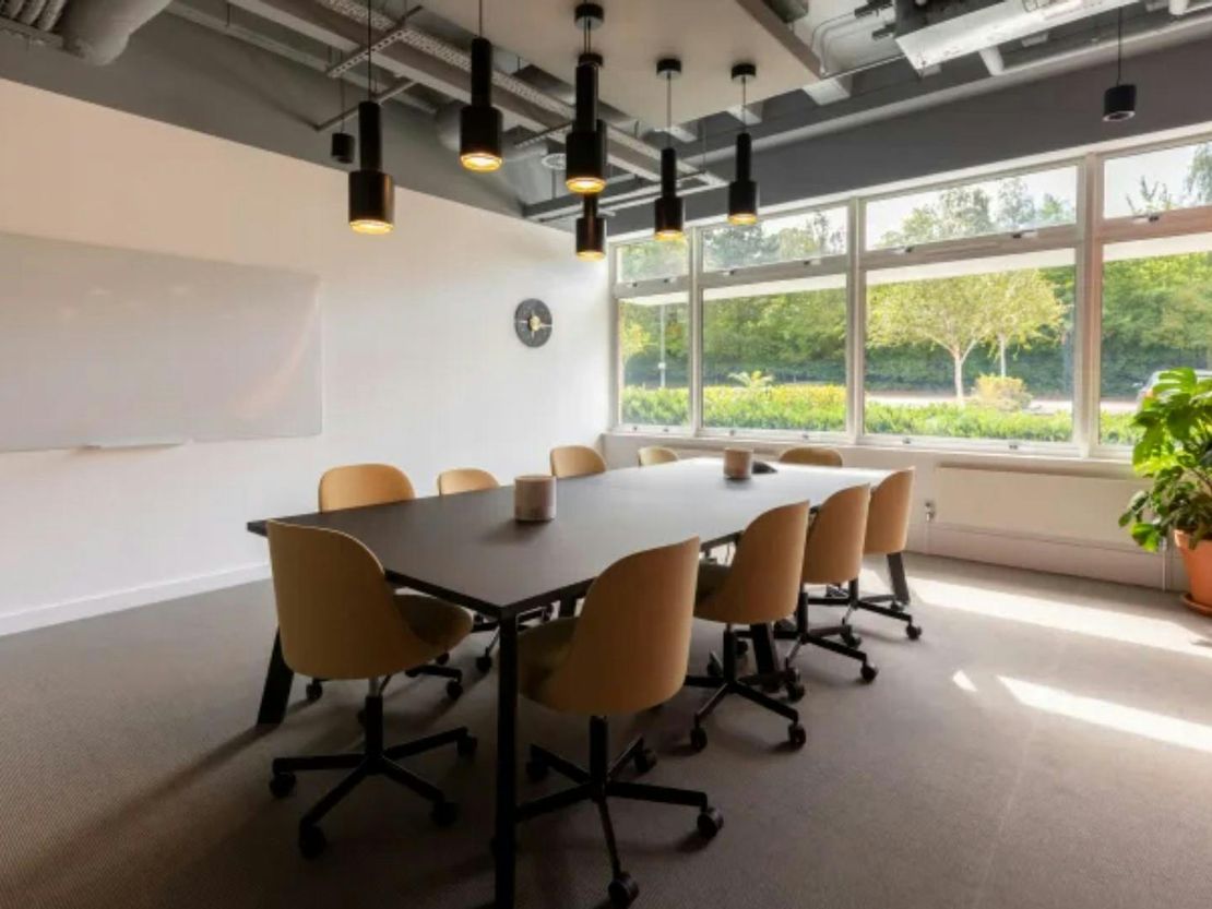 Chester Business Park, Regus House, Herons Way, Caer, CH4 9QR