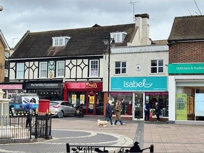 Property Image for 124A High St, Hoddesdon EN11 8HD