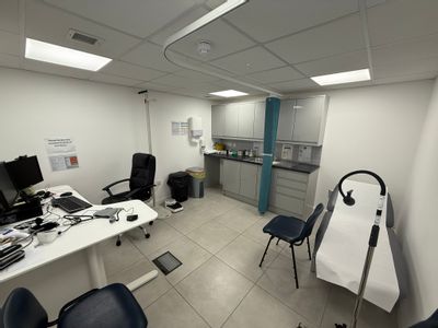 Property Image for 41 The Parade, Oadby, Leicester LE2 5BB