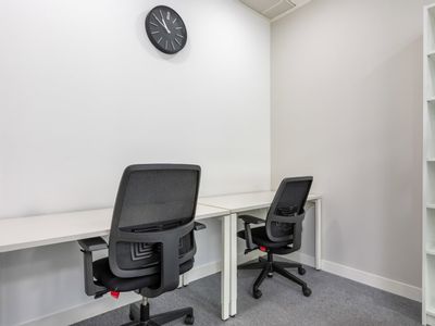 Property Image for Hersham Road, Ashley Park House, Walton-on-Thames, Surrey, United Kingdom, KT12 1RZ