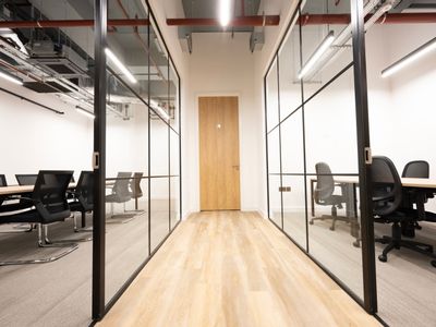 Property Image for Pentagon Centre, Chatham, Kent, United Kingdom, ME4 4HW