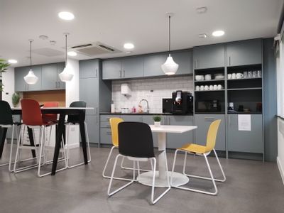 Property Image for Vale Avenue, Utmost House, 6, Tunbridge Wells, Kent, United Kingdom, TN1 1DJ