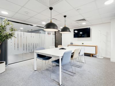 Property Image for Vale Avenue, Utmost House, 6, Tunbridge Wells, Kent, United Kingdom, TN1 1DJ