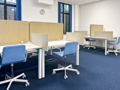 Property Image for Weavers Court, Belfast, County Antrim, United Kingdom, BT12 5GH
