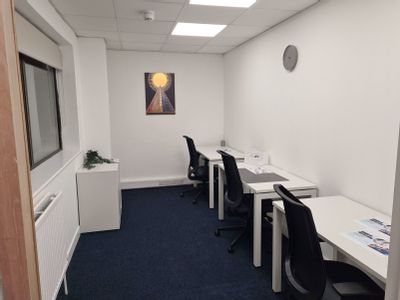 Property Image for Wilbury Way, Hitchin, Hertfordshire, United Kingdom, SG4 0TY