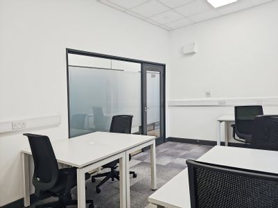 Property Image for Chapel Road, Chambers Business Centre, Oldham, Greater Manchester, United Kingdom, OL8 4QQ