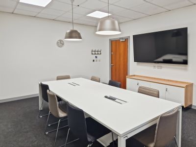 Property Image for Linenhall Street, Lisburn, County Antrim, United Kingdom, BT28 1FJ