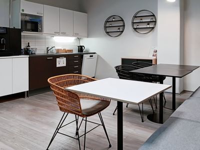 Property Image for 1 Royal Bank Place, Glasgow, United Kingdom G1 3AA