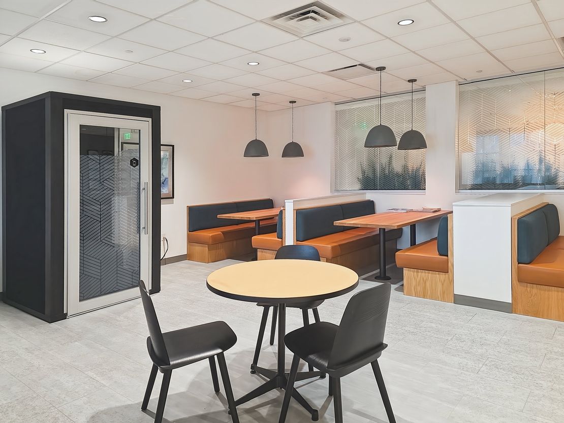 Foregate Street, 39, Worcester, Worcestershire, United Kingdom, WR1 1DJ