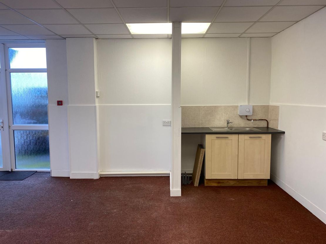 Suite 14, Pontardulais Workshops, Tyn Y Bonau Rd, Pontarddulais, Swansea SA4 8SG