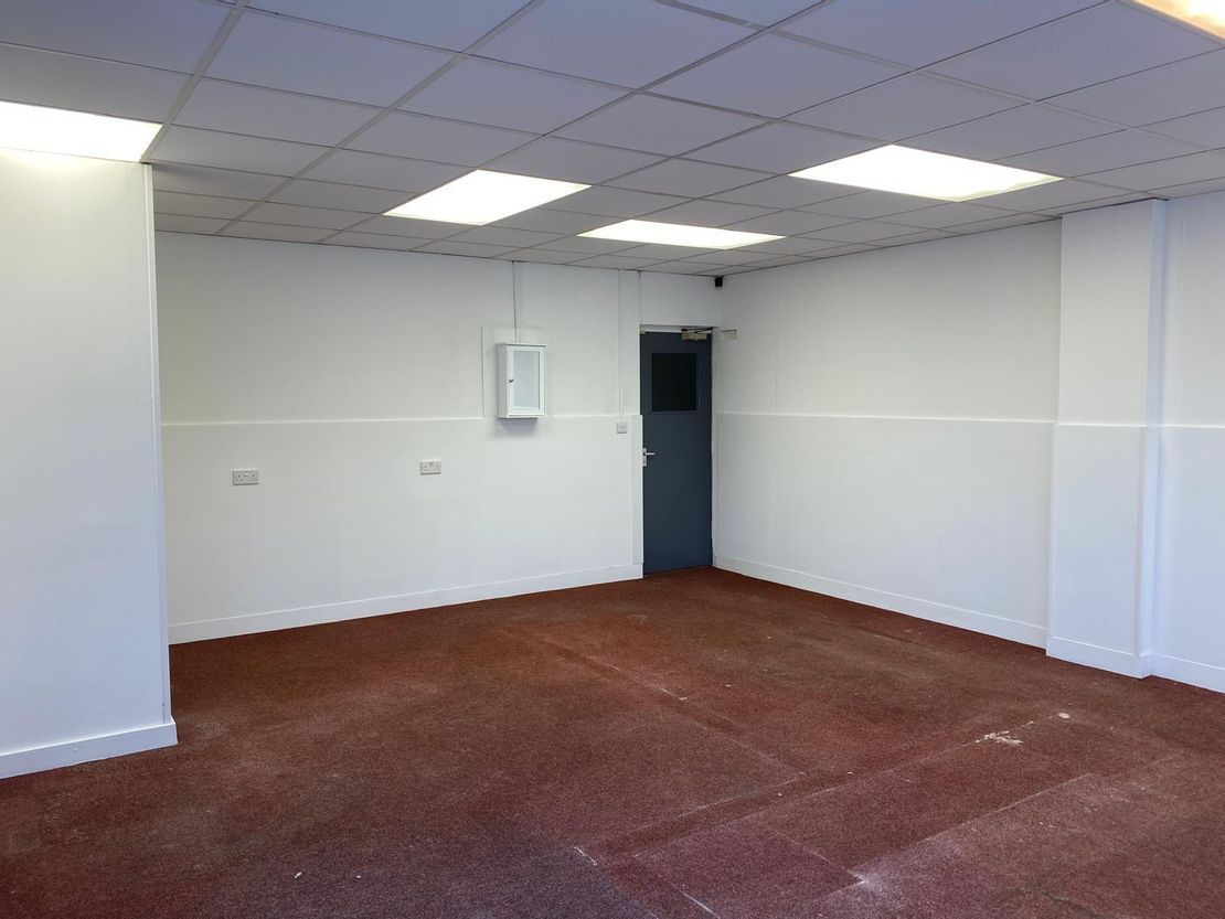 Suite 14, Pontardulais Workshops, Tyn Y Bonau Rd, Pontarddulais, Swansea SA4 8SG